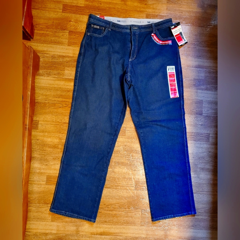 Women's Lee comfort waist sz 18 stretch jeans NWT